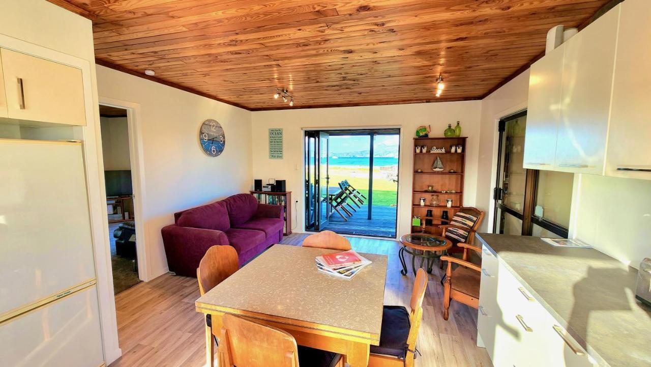 The Sunrise Bach - One Tree Point Holiday Home Bagian luar foto